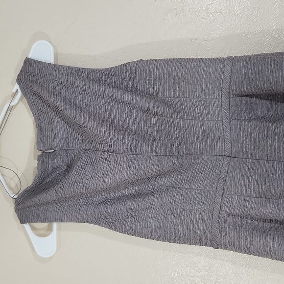 Adrianna Papell Grey Pleated Shift Dress with Rosette SZ 10 - Picture 5 of 9